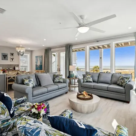 Ocean Lookout 2 - Heated Pool, Beachfront Deck, Stunning Ocean Views